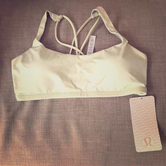 lululemon athletica Other - Lululemon Free To Be Bra Size 8